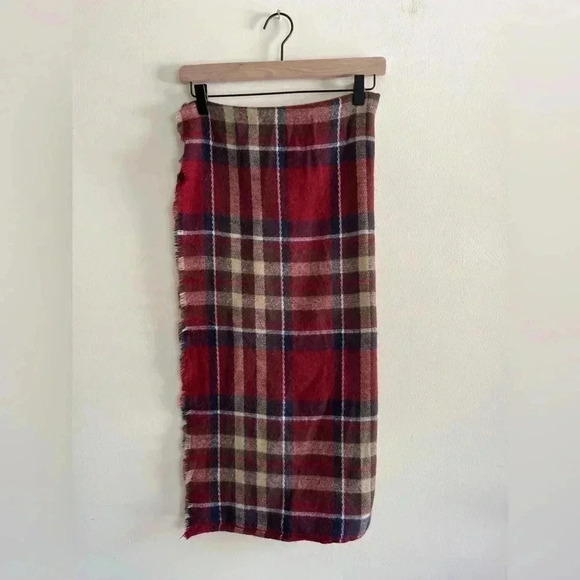 LOOK BY M Alpine Plaid Wrap Scarf - Picture 2 of 5